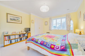 Photo 25- click for photo gallery